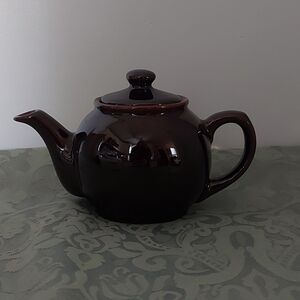 Price and Kensington Teapot, Individual Teapot